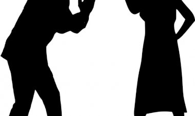 BOŞANMAK İSTEMEYEN KADINA AİLE MAHKEMESİNDE LEHİNE TAZMİNATA HÜKMEDİLEMEZ