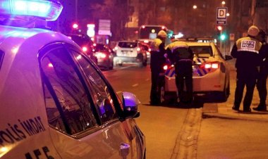 GÖREVLİ  POLİSİ TEHDİT ETMEK 'GÖREVİNİ YAPTIRMAMAK İÇİN DİRENME' SUÇUNU OLUŞTURUR