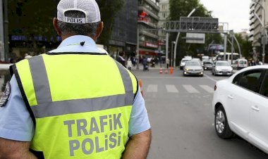 "DUR" İHTARINA UYMAYAN İKİ GENCİ ÖLDÜREN POLİSLERE HAPİS CEZASI VERİLMEDİ