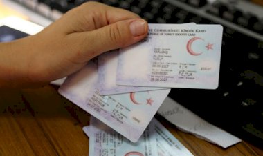 BOŞANAN KADIN VELAYET HAKKI KENDİSİNDE OLAN ÇOCUĞUNA SOYADINI VEREBİLİR