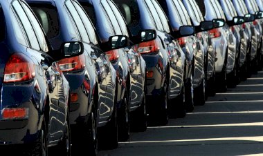 AYIPLI OTOMOBİLİN TAMİR İÇİN BAYİDE BEKLEDİĞİ UZUN SÜREÇTE MTV VE KASKO ÜCRETİNDEN BAYİ SORUMLUDUR