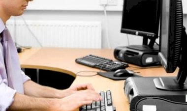 DAVA DOSYA BİLGİLERİNİ YETKİLİ OLMAYAN KİŞİLERE AÇIKLAYAN MEMURUN İŞTEN ÇIKARILMASI HUKUKA AYKIRIDIR