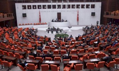 İSTİFA EDEN VEKİL 1 YIL BEKLEYECEK