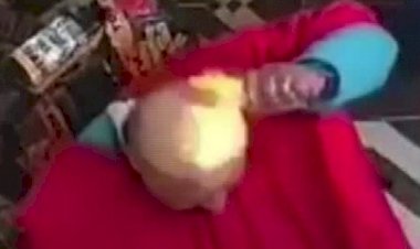 KAFASINA DEZENFEKTAN SIKIP ÇAKMAK ÇAKTI