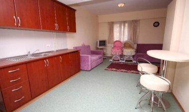 KADININ SIĞINMA EVİNDE OLDUĞU SÜREÇTE YERLEŞİM YERİ SIĞINMA EVİ OLUP, BOŞANMA DAVASINDA O YER MAHKEMESİ YETKİLİDİR