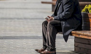 KORONA İÇİN 65 YAŞ ÜSTÜ SOKAĞA ÇIKMA YASAĞINA İLİŞKİN ANAYASA MAHKEMESİNE BİREYSEL BAŞVURU