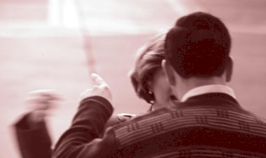 KOCASINI SÜREKLİ ELEŞTİREN KADIN KUSURLUDUR