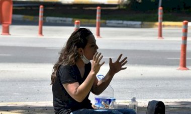 Kaza yapan kadın psikiyatristin cüzdanını çaldılar