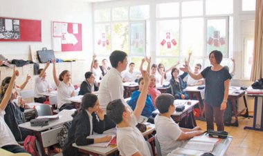 ÖZEL OKULDA ALINAN 'YÜKSEK KİTAP ÜCRETİ'NE MAHKEME ENGELİ