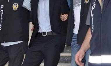 SUÇ ÖRGÜTÜ KURMAK VE UYUŞTURUCU MADDE TİCARETİ SUÇUNDAN 3'Ü POLİS 25 ZANLI TUTUKLANDI