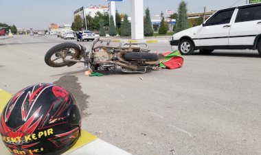 TRAFİK KAZASINDA KASK TAKILMAMASI SEBEBİ İLE MÜTERAFİK KUSUR BULUNUR, EN AZ   ORANINDA MÜTERAFİK KUSURU İNDİRİMİ YAPILMALIDIR