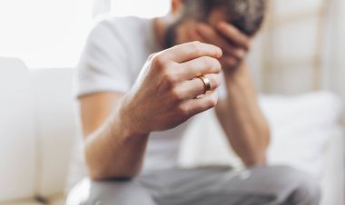 BOŞANMA DAVASI DİLEKÇESİNDE DELİLE DAYANMADAN SADECE ''FİKREN VE RUHEN ANLAŞAMADIKLARI'' BEYAN EDİLMESİ HALİNDE DAVANIN REDDİ GEREKİR