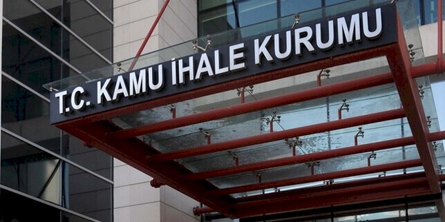 KAMU KURUMU ÖZEL FİRMAYA İHALE ETTİĞİ İŞLERDE İŞÇİNİN FAZLA ÇALIŞMA, BAYRAM VE HAFTA TATİLİ ALACAKLARINDAN SORUMLU DEĞİLDİR.