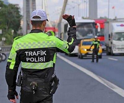 TRAFİK POLİSİNE 'TERBİYESİZ,ALLAH BELANIZI VERSİN' DEMEK HAKARET DEĞİLDİR
