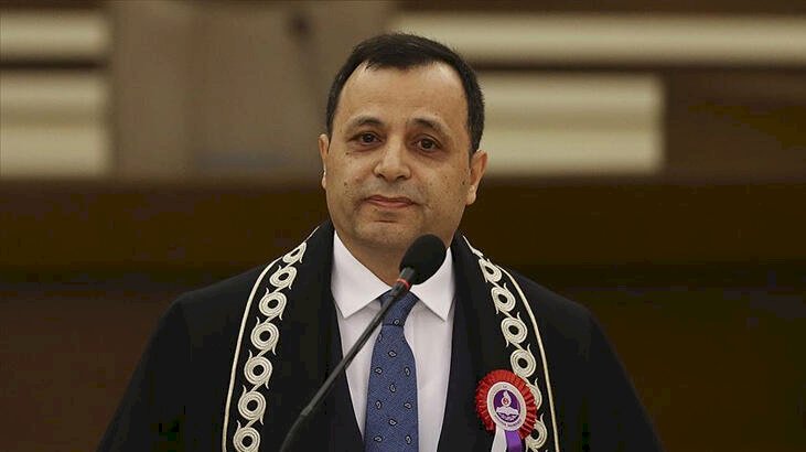 AYM Başkanı Zühtü Arslan: Adaletin gözü bağlı ve taraflara eşittir