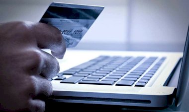 KREDİ KARTININ ÇALINMASI VEYA KAYBOLMASI HALİNDE 24 SAAT İÇİNDE BİLDİRİM YAPAN KART HAMİLİN SORUMLULUĞU 150 TL İLE SINIRLIDIR