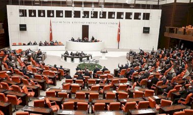 MECLİSTE SON GÜNE 3600 EK GÖSTERGE VE EYT DAMGA VURDU