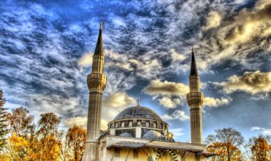 Mesai saatinde 'camiye uyumaya gitti! Tazminatsız işinden oldu...
