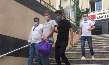 EŞİYLE GÖNÜL İLİŞKİSİ YAŞAYAN ARKADAŞINI ÖLDÜRMÜŞTÜ, TUTUKLANDI