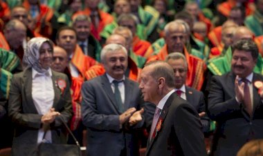 CUMHURBAŞKANLIĞI SARAYI'NDA YAPILACAK ADLİ YIL AÇILIŞ TÖRENİNE KATILIM 'ZORUNLU' TUTULDU!