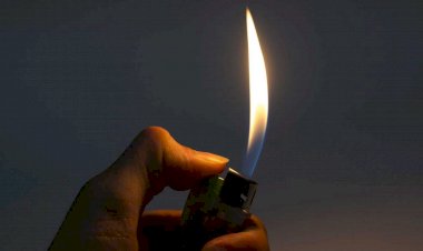KOLONYA DÖKÜLEREK ÇAKMAK İLE YARALAMAK SİLAHLI YARALAMADIR