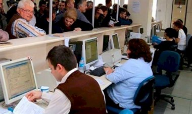 MEMURA 'ARTİSTLİK YAPMA' DEMEK HAKARET SAYILDI