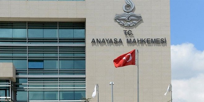 AYM'DEN SÜRESİZ NAFAKA KARARI