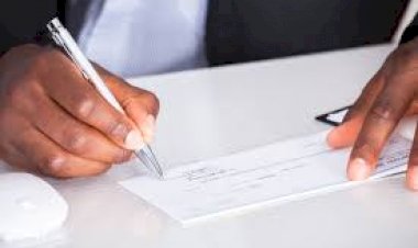 ÇEKİ ELİNDE BULUNDURAN ÜÇÜNCÜ KİŞİYE, KEŞİDECİ KÖTÜ NİYET DIŞINDA MENFİ TESPİT DAVASI AÇAMAZ