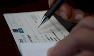 KEŞİDECİ VE AVAL VEREN HAKKINDA İHTİYATİ HACİZ KARARI İÇİN PROTESTO GEREKLİ DEĞİLDİR