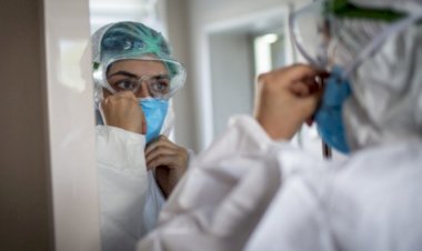 SAĞLIK PERSONELİNE GETİRİLEN İSTİFA YASAĞI HUKUKA UYGUN MU?