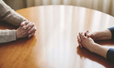 KOCANIN, İŞYERİNDEN EVE YEMEK GETİRMESİ KADININ KUSURUDUR