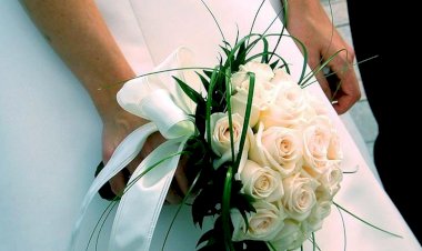 "SEVGİLİLER GÜNÜNDE" KATILANA, "ÇİÇEK GÖNDERMEKTEN" İBARET EYLEMİN, TCK'NIN 105/1. MADDESİNE UYAN "CİNSEL TACİZ SUÇUNU OLUŞTURDUĞU