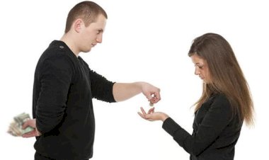 EŞE HARÇLIK VERMEMEK, EKONOMİK ŞİDDET OLUP; HAKLI BOŞANMA SEBEBİDİR