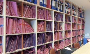 AVUKATIN MUVAFAKATİ İLE KANUNDA GÖSTERİLEN İŞLERİ YAPTIKLARI SIRADA (HACİZ MAHALLİNDE) STAJYER AVUKATLARA KARŞI İŞLENEN SUÇLAR HAKİMLERE KARŞI İŞLENMİŞ GİBİ CEZALANDIRILIR