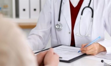 İŞÇİNİN HASTA OLMADIĞI HALDE SAĞLIK BİRİMLERİNDEN SIK SIK RAPOR GETİREREK İŞE KASTEN DEVAMSIZLIKTA BULUNMASI FESİH İÇİN GEÇERLİ BİR SEBEPTİR