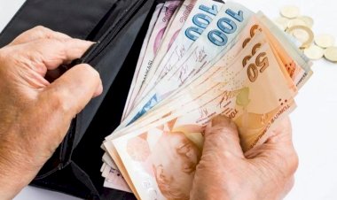 FAZLA ÇALIŞMA ALACAĞI HESAPLANIRKEN DAVACININ İZİNLİ VEYA RAPORLU OLDUĞU GÜNLER İLE ULUSAL BAYRAM VE GENEL TATİLE DENK GELİP DE ÇALIŞILMAYAN GÜNLER HESAPLAMA DIŞI BIRAKILMALIDIR