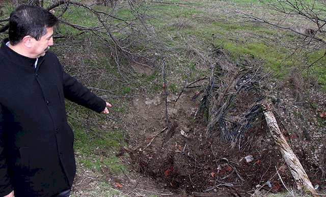 KARISINI ÖLDÜRDÜKTEN SONRA PARÇALARA AYIRIP GÖMEN AFGAN KOCAYA 18 YIL HAPİS