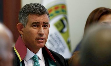FEYZİOĞLU'NDAN 'EYLEM PLANI' YORUMU: REFORM DEĞİL DEVRİM NİTELİĞİNDE!