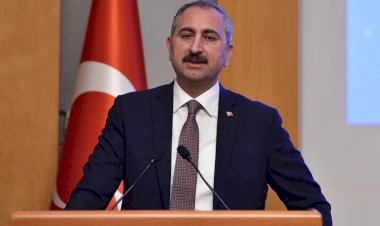 'ADALETİN YEGANE TECELLİGAHI YARGI MENSUPLARIMIZIN TEMİZ VİCDANIDIR'