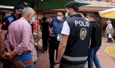 DİLİYLE PARMAKLARINI ISLATIP POŞET AÇAN PAZARCIYA CEZA!