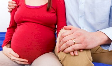 HAMİLE EŞ ORUÇ TUTUNCA MAHKEME 'KUSUR' SAYDI BOŞADI!