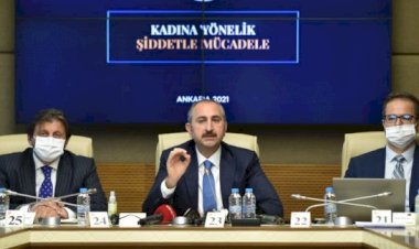 'KADINA YÖNELİK ŞİDDETLE MÜCADELE BİZİM İÇİN AYNI ZAMANDA BİR İNSAN HAKKI MÜCADELESİDİR'
