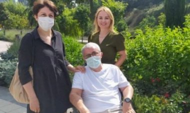 İŞ SEYAHATİ DÖNÜŞÜNDE UÇAKTA GEÇİRDİĞİ BEYİN KANAMASI İŞ KAZASI SAYILDI