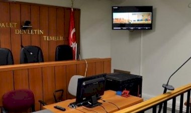 DOÇENTLİK UNVANI ALAN DOKTOR ÖĞRETİM ÜYESİNİN GÖREV SÜRESİ UZATILIR MI?