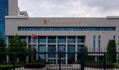 DEVLET TİYATROSU PERSONELİNİN KARIŞTIĞI 'KAÇAK İÇKİ' SKANDALINDA İADE KARARI ÇIKTI