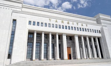 MÜŞTERİNİN YÜZÜNE TELEFONU KAPATTI İŞTEN ATILDI!