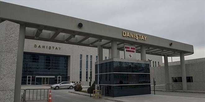 MÜDÜRE 'KES SESİNİ DEYİP, YUMRUK ATAN' ÖĞRETMENİN CEZASINI DANIŞTAY ÇOK BULDU