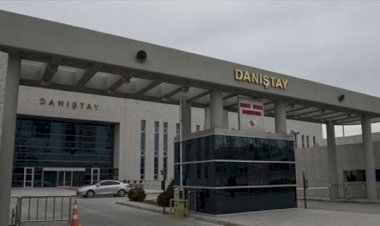 ÖĞRENCİSİ İLE YAKINLAŞAN ÖĞRETMEN HAKKINDA SON KARARI DANIŞTAY VERDİ