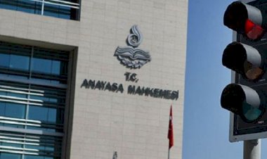 TAZMİNAT TALEBİNİN DEĞERLENDİRİLMEMESİ NEDENİYLE ADİL YARGILANMA HAKKI İLE SEYAHAT HÜRRİYETİNİN İHLAL EDİLDİĞİNE İLİŞKİN İDDİANIN KABUL EDİLEMEZ OLDUĞU