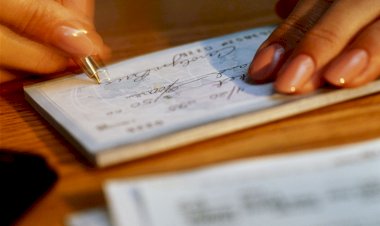 BORÇ KISMEN VEYA TAMAMEN KABUL EDİLMİŞ İSE TAKİP DAYANAĞI BELGENİN KAMBİYO SENEDİ VASFINI TAŞIMADIĞI NEDENİ İLE TAKİBİN İPTAL SAĞLANAMAZ